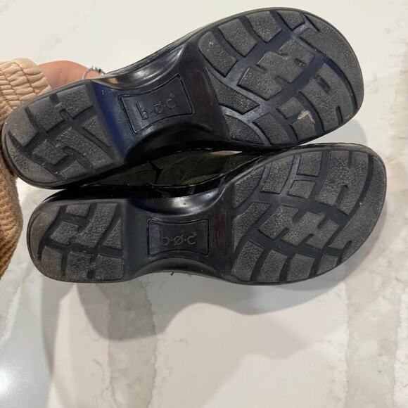 b.o.c Born Concept Peggy SlipOn Leather Clogs Womens 9.5M Green Shimmery Comfort - Picture 6 of 7